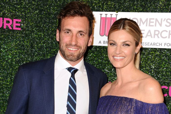 Erin Andrews, ex-NHL player Jarret Stoll marry in Montana
