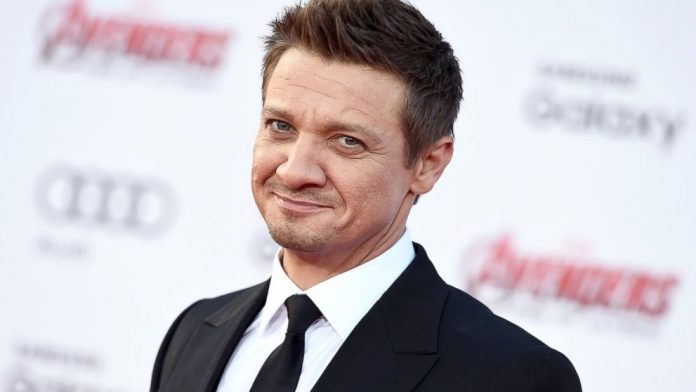 Jeremy Renner,